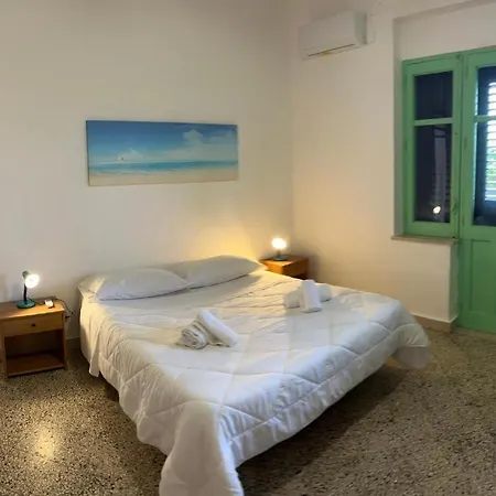 Casa Levante Sul Lungomare * チェファル